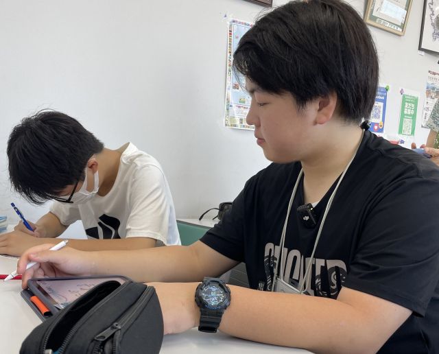 受験が終わってすぐに学習支援のボランティアを始めた安さん