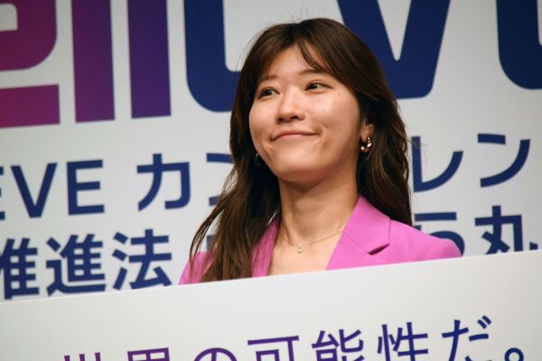 女性の働き方を考えるトークセッションに登壇したお笑い芸人のヒコロヒーさん=2025年8月、東京都