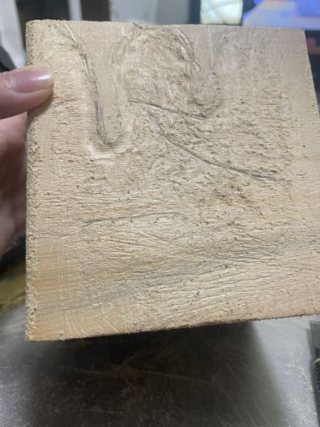 【メイキング】ハチミツのとろ～り感を表現するために木を削りました