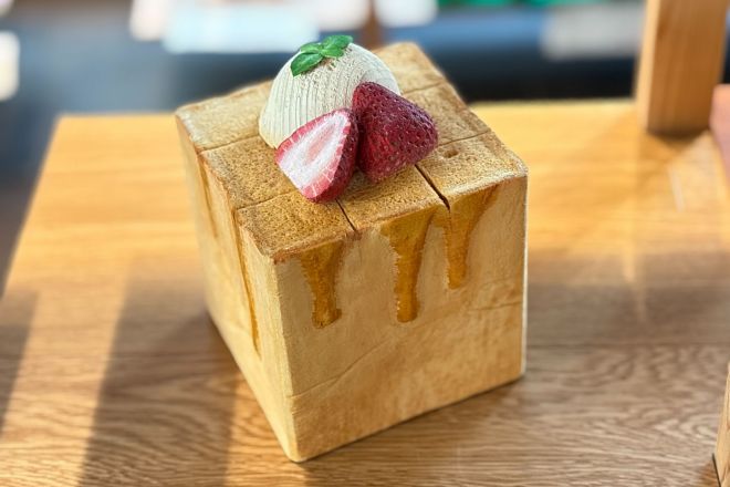 夏休みに小学6年生のいつきさんが35時間かけて作ったハニートースト