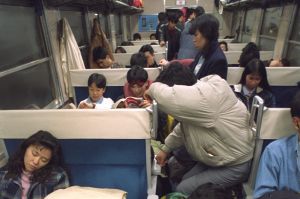 「青春18きっぷ」変更への不安も…若者のひとり旅、寄せられた声は