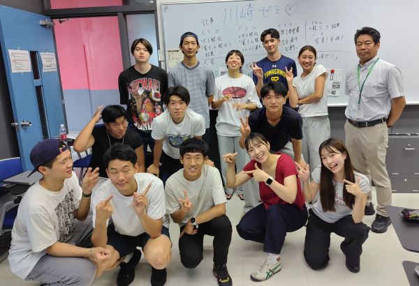 玉川大学スポーツ編集部のメンバー