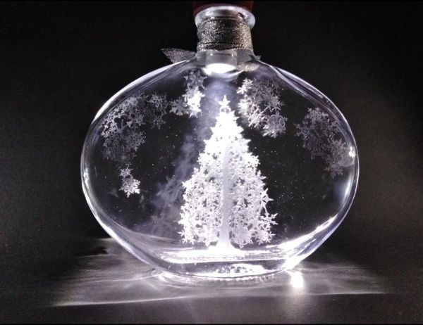 紙屋初瀬さんの作品