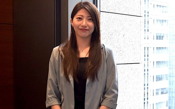 三井住友銀行所属の平田彩乃さんは、総合職としてキャリアを積みながらバスケ「Wリーグ」選手として活動=筆者撮影
