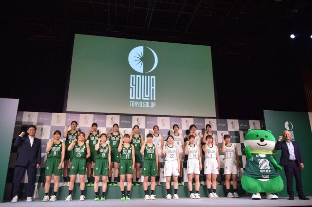 2025年7月17日、「SMBC TOKYO SOLUA新体制・新プロジェクト発表会」が都内で開催されました。上段左端が平田さん＝筆者撮影