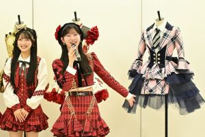 アイドルの憧れ「スイッチ」切り替え自信に…AKB48衣装、展示会