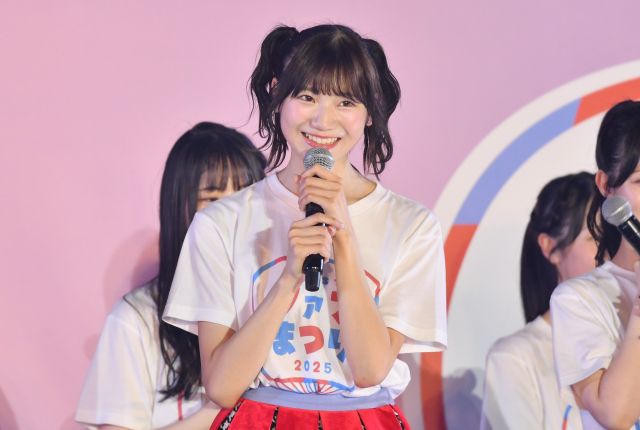 2日目のライブパフォーマンスの終盤、あいさつする藤崎未夢さん