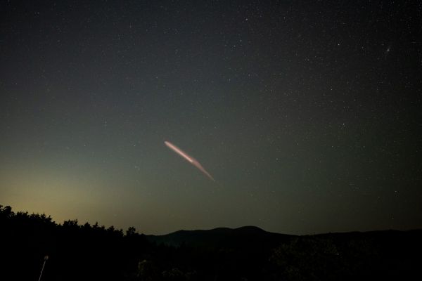 山口の夜空で捉えた韓国のロケット（20秒露光）