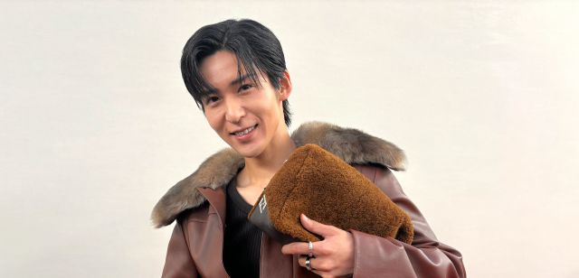 フェンディのショーに来場したSnow Manの目黒蓮さん=2025年9月