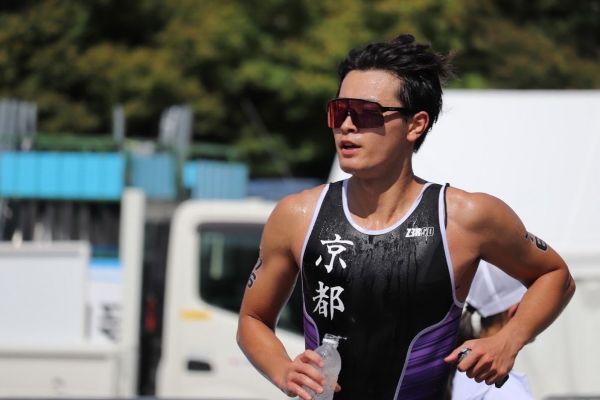 競技中の徳山哲平さん＝ビースタイルグループ提供