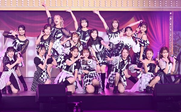 現役とOGが一緒になってパフォーマンスを繰り広げた