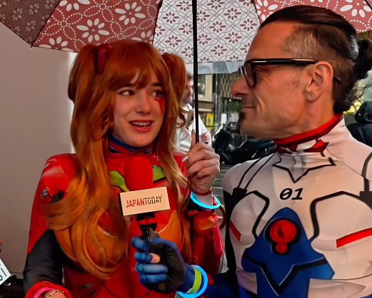 エイヴェリー・フェインさん（右）