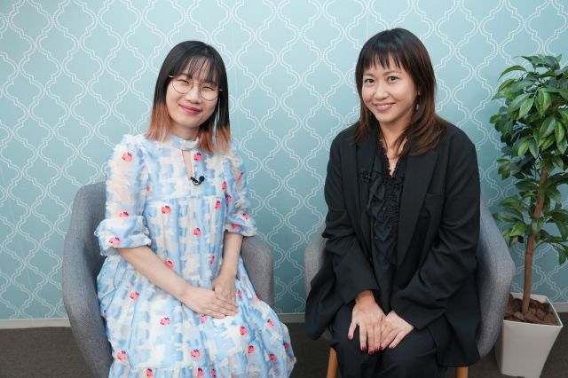 結婚にまつわる法律・制度について、弁護士の三輪記子さん（右）にたかまつななが聞きました