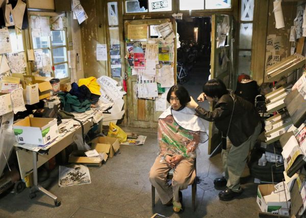 「名取洋之助写真賞」を受けた「京大吉田寮～記憶と想起の結節点～」の1枚