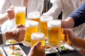 「飲み会で若い世代と仲良く」はNG　忘年会・新年会シーズンを前に