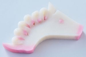 「やば可愛い」午のかまぼこ飾り切り100万回表示　切り方を紹介