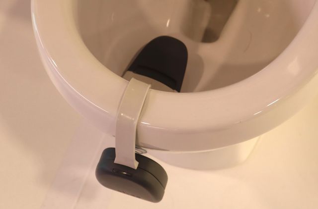 専用端末はなかなかの存在感がありそうです