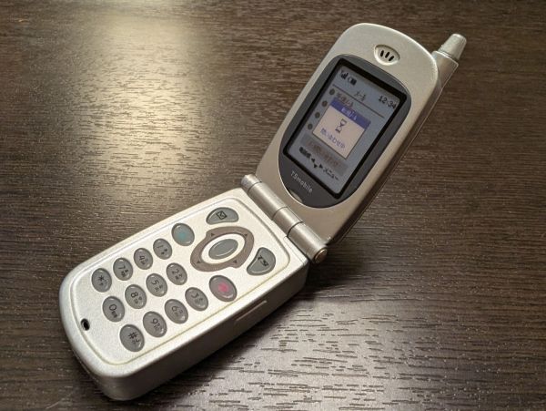 トイズスピリッツの「本当に録音再生！なつかしのガラケーマスコット〜＋プラス」