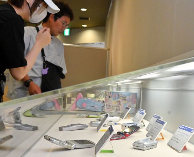 2024年に愛知県豊橋市であった「サイバー！ポップ！ノスタルジー！　平成レトロ展」=戸村登撮影