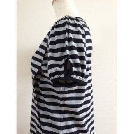 授乳機能付き ボーダーワンピース〔出産後用授乳服〕日本製3-003杢グレー×黒