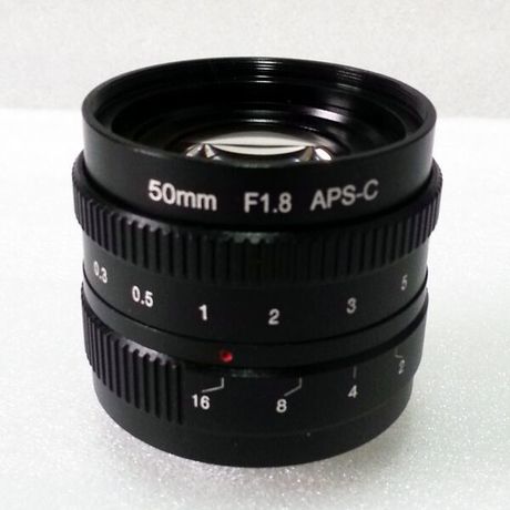50mm f1.4 APS-C専用レンズ