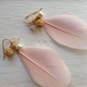 羽根ピアス【pink】