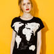 世界地図の刺繍フレンチスリーブTシャツ