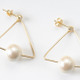 トライアングルパールピアス