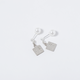 PAERL PIERCED EARRINGS