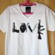 だまし絵Tシャツ 武器でＬＯＶＥ Vネック パロディTシャツ SML白/ラブアンドピース反戦メッセージ平和新品