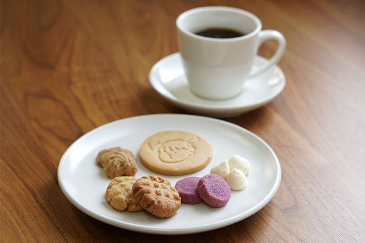 【クッキーのサブスク】かわいいクッキー缶が毎月届く、焼き菓子の定期便（2022年6月）