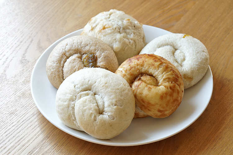 【今月は何が届いた？】山西牧場ぶたづくし定期便／こかげカフェのベーグル／Firadis 厳選ワイン編