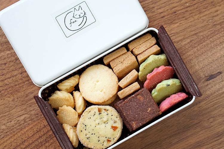 【クッキーのサブスク】かわいいクッキー缶が毎月届く、焼き菓子の定期便（2022年8月）