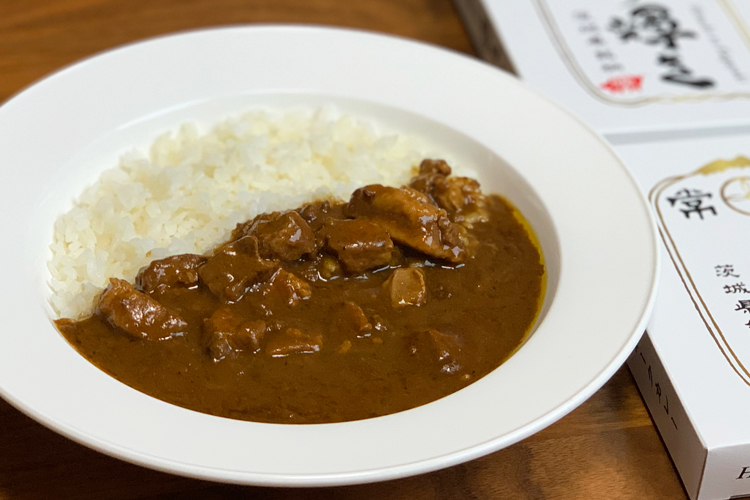 【豚肉のサブスク】山西牧場 ぶたづくし定期便《常陸の輝きカレー 4箱セット》