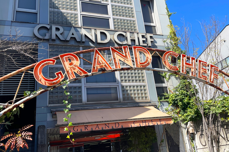 【ワインのサブスク】専門店で25年以上提供！店主厳選のバラエティ豊かなワイン2本が毎月届く定期便