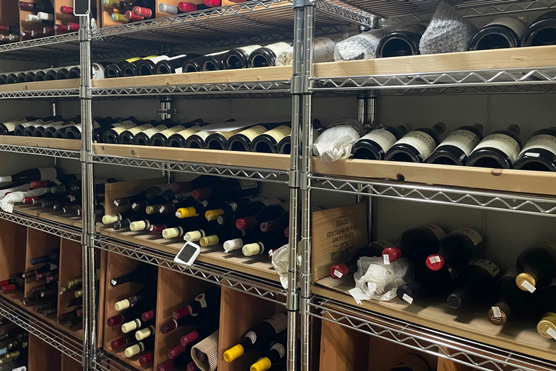 【ワインのサブスク】専門店で25年以上提供！店主厳選のバラエティ豊かなワイン2本が毎月届く定期便