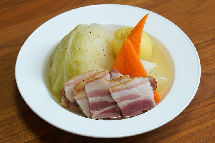 【豚肉のサブスク】山西牧場 ぶたづくし定期便《 乾塩ベーコン 》