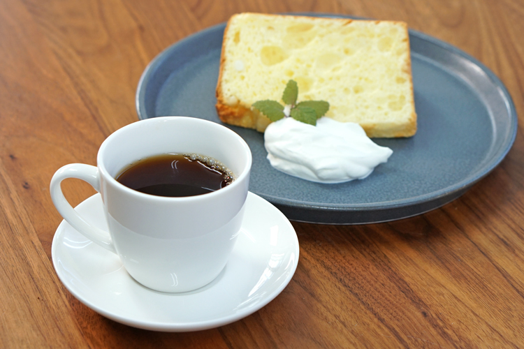 【今月は何が届いた？】GODIVAのスイーツ／卵乳不使用ベーグル／スローコーヒー／わたご酒店の日本酒