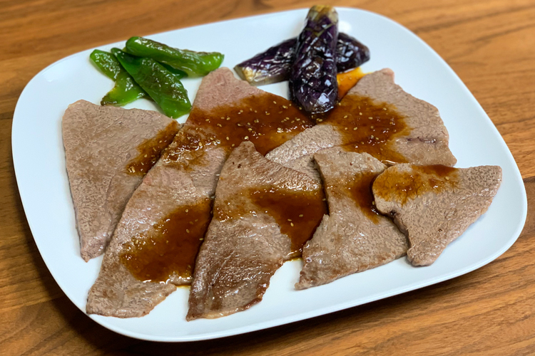 【今月は何が届いた？】こんがりパン工房のパン／ヒラオの燻製おつまみ／人形町今半の黒毛和牛編