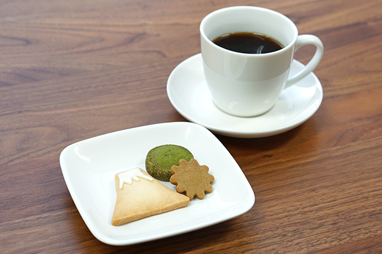 【クッキーのサブスク】かわいいクッキー缶が毎月届く、焼き菓子の定期便（2022年1月）