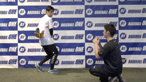 【野球 練習メニュー】背面トスを覚える練習方法