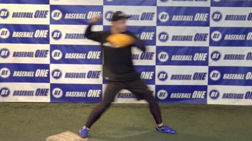 【野球 練習メニュー】自らベースを踏んで送球を行う練習方法