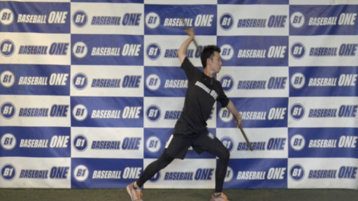 【野球  練習メニュー】体重移動をしながら肩甲骨と腕のひねる動きを連動させるトレーニング