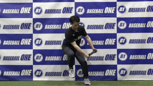 【野球  練習メニュー】下半身の力の受け止めと上半身の力の発揮を覚えるトレーニング　サイドステッププレートプッシュ