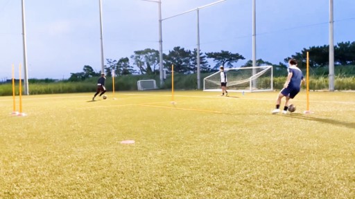 【サッカー  練習メニュー】ドリブル&コントロール アウトサイドコントロール