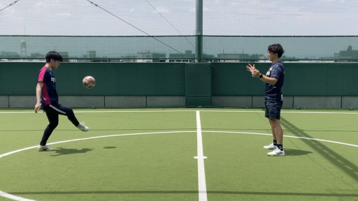 【サッカー 練習メニュー】ウォーミングアップ ボールフィーリング②