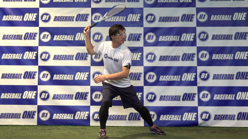 【野球 練習メニュー】軸足と押し手の連動を覚える練習方法(テニスラケット)