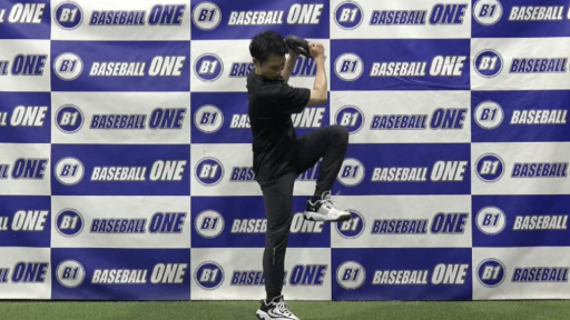 【野球 練習メニュー】スイング動作で片足の出力を高めるトレーニング スプリットプレートスイングレッグアップ