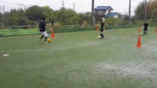【サッカー  練習メニュー】1vs1(コーンタッチ ・ボールあり)