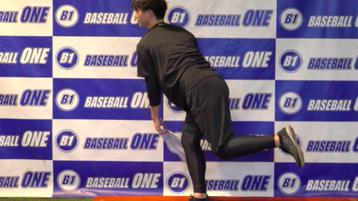 【野球  練習メニュー】投球時のバランスを覚えるための練習方法